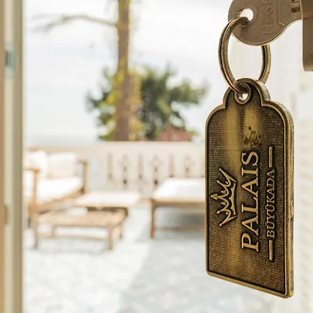 Hotel Palais Bueyuekada *