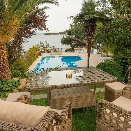 Palais Bueyuekada Hotel