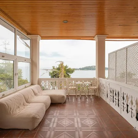 Palais Bueyuekada Adalar