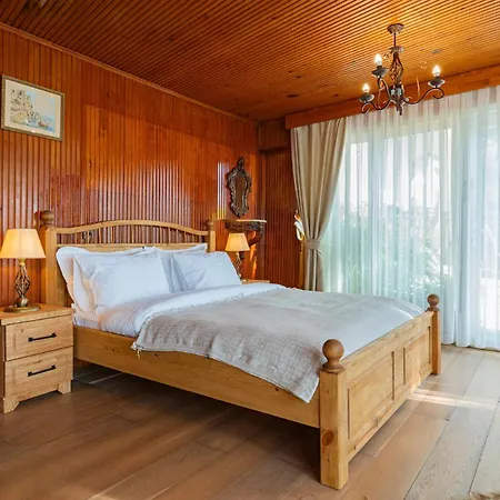 Palais Bueyuekada * Adalar