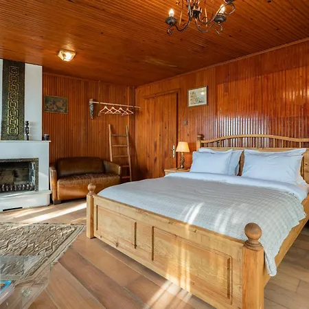 Palais Bueyuekada Hotel *