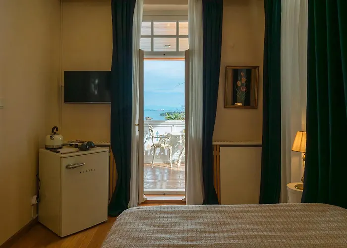 Palais Bueyuekada Adalar