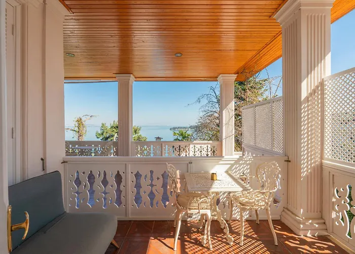 Palais Bueyuekada Adalar