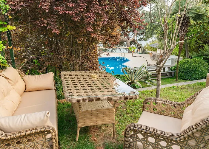 Palais Bueyuekada Hotel