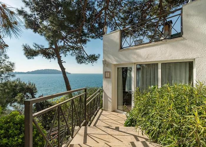 Palais Bueyuekada Hotel