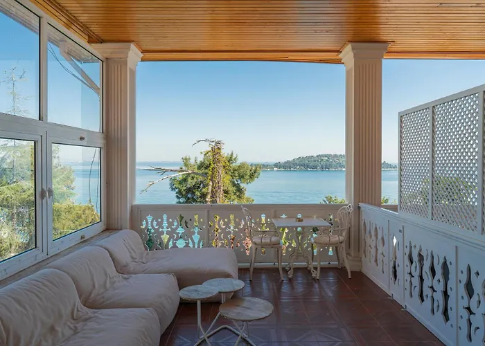 Palais Bueyuekada Adalar